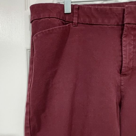 Old Navy Wine High-Rise Pixie Secret-Smooth Pockets Pant in Size 18 - Picture 2 of 11